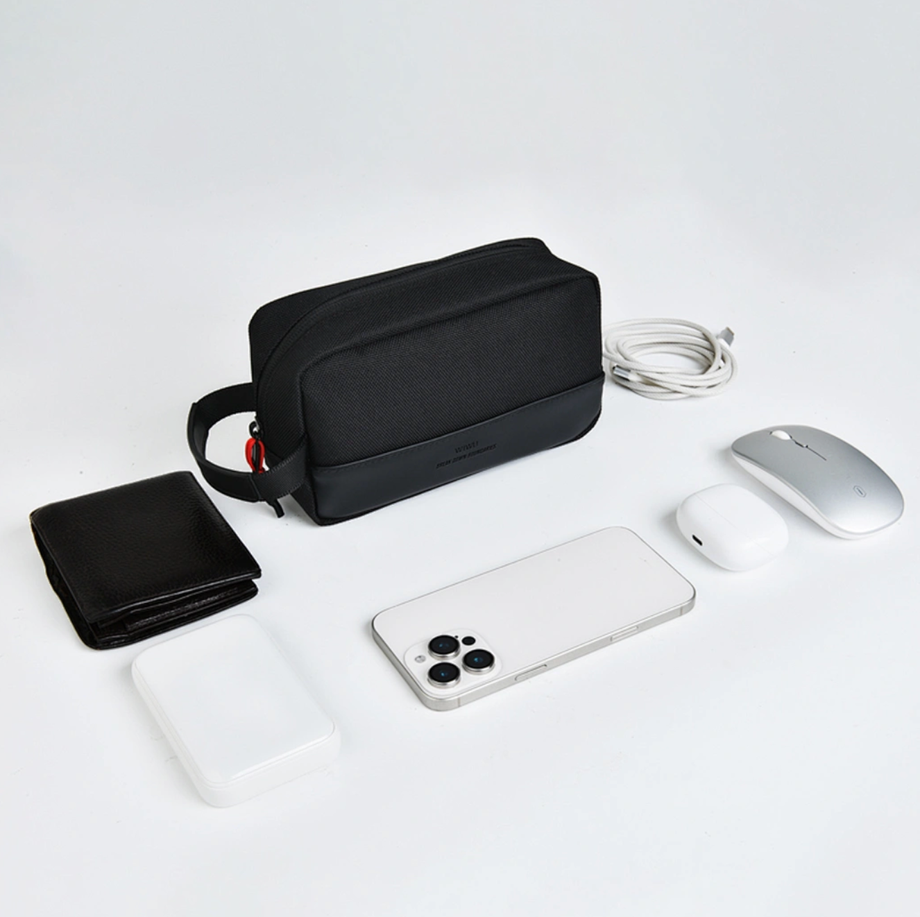 Essen Travel Pouch by WIWU