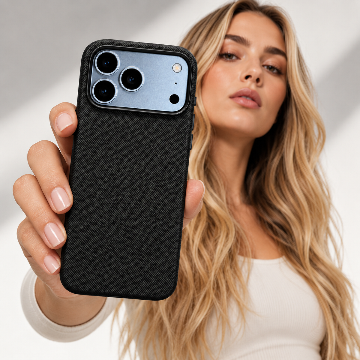 Woven Case for iPhone 18 Pro Max