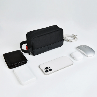 Essen Travel Pouch by WIWU